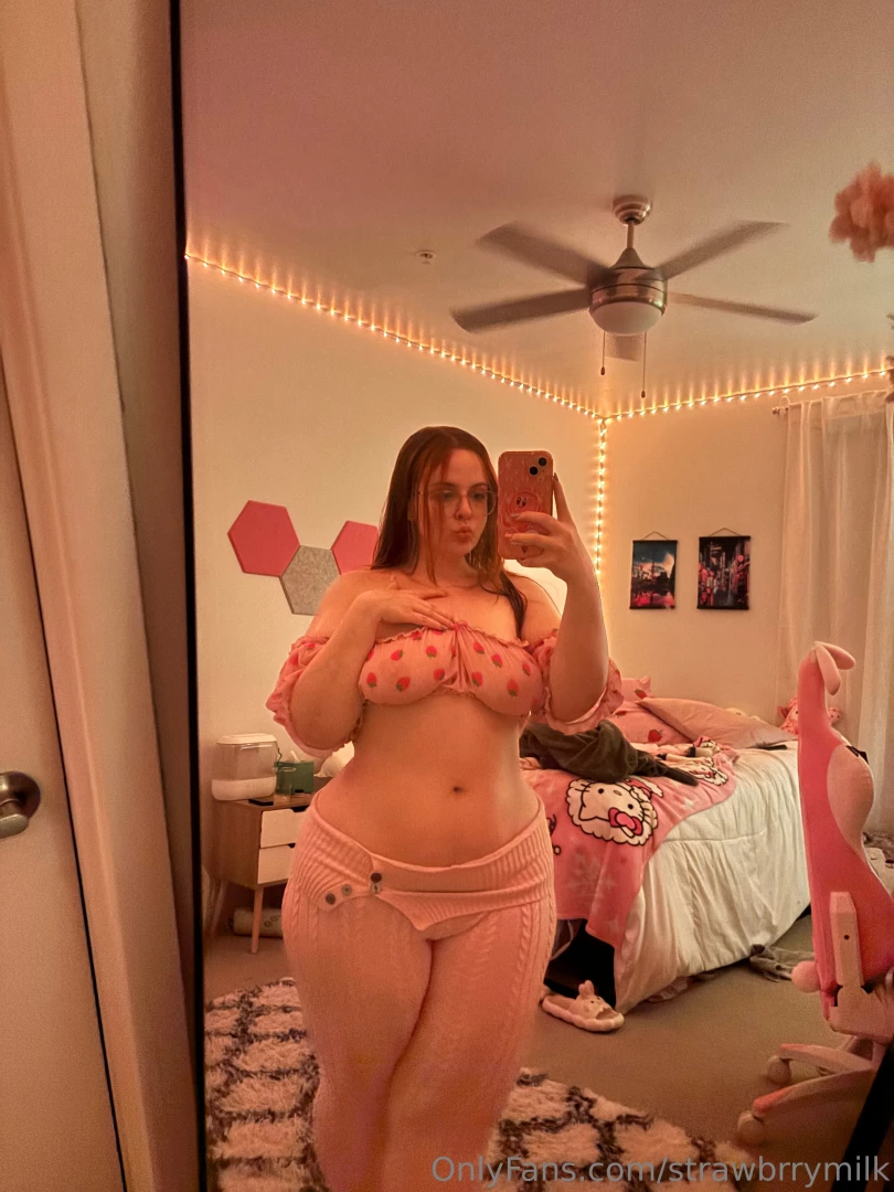 Lil photo dump from ur e girl u like my hips part 1 