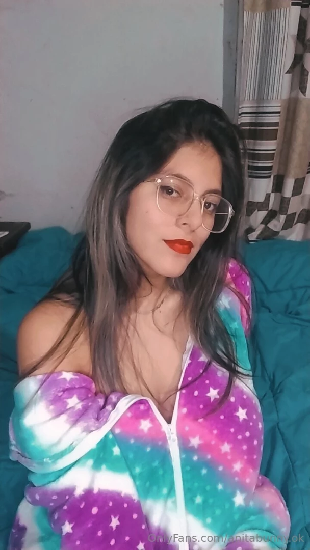 Do you like my pajamas it is easy to remove 