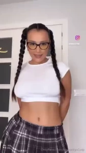 Do i look like a good student parezco una buena estudiante