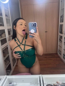 Im ready to receive your milk in my mouth preparada para recibir tu