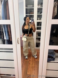 Would you like to be mi sugar daddy and go to the mall with me te