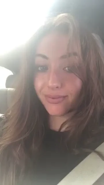 Keep starring littl bitch 