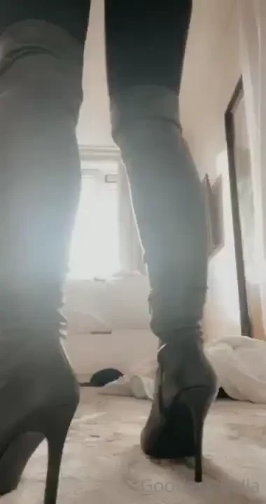 I think you missed some spit lick it off now loser 