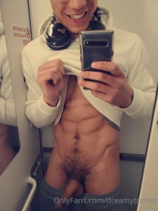 Request for larger plane bathrooms part 1