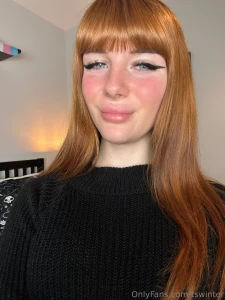 Feeling cute and sexy today let s chat hmu i d love to show you more