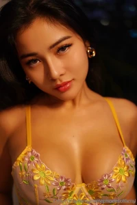 Discover the charm of phoenixhamy natural asian beauty flirty vibes part 3