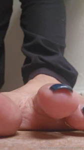 Do you see those particles on my sole this is debris from your city