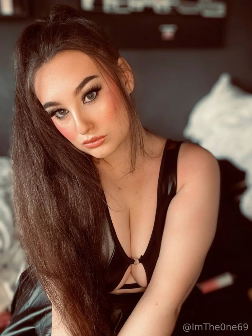 Thick curvy babe wants to show you the ins amp the outs nbsp kyahlou part 3 