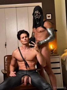 Just in time for spooky season watch ghostface throw me onto the bed