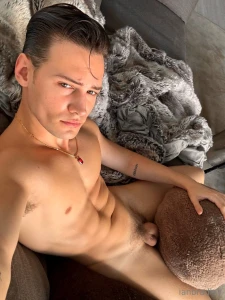 What could be better than waking up in the morning naked with a view