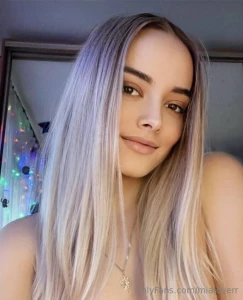 Write to her lolly_jully_x she is online now this hot kitty part 207