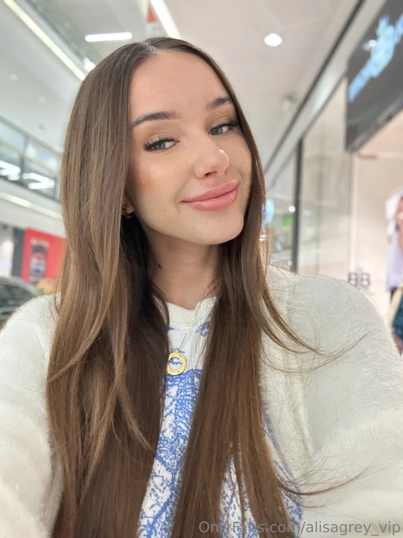 Smile because life is beautiful 