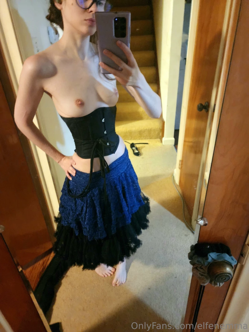 Finally found a petite-size corset and i m never going back 