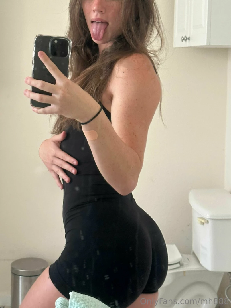 Happy thanksgiving make sure to eat ur greens tn 