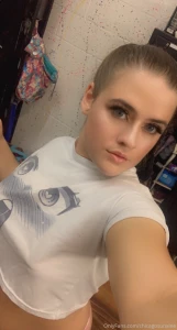 Work selfies i love this top i want more like it so bad - leave a tip