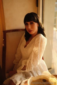 Hi babes wishing you lots of joy today-go out have fun follow your