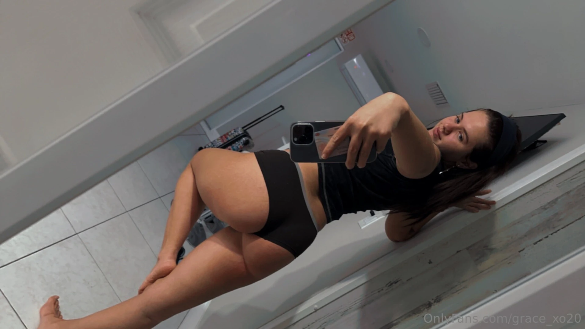 Can t resist a quick booty moment 