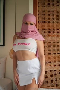 When you see my beautiful figure in photos and videos what is the part 1