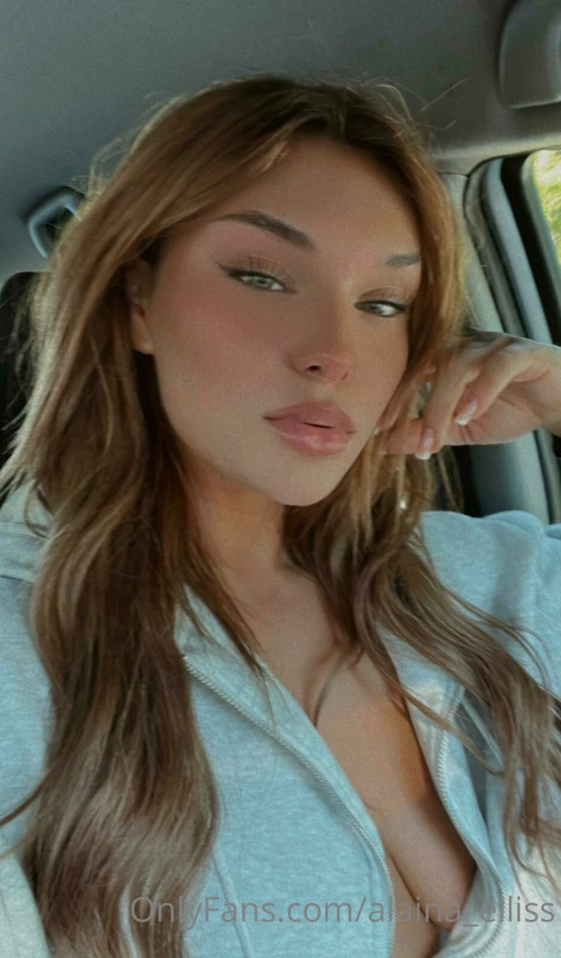 The pain i m in atm please distract me 