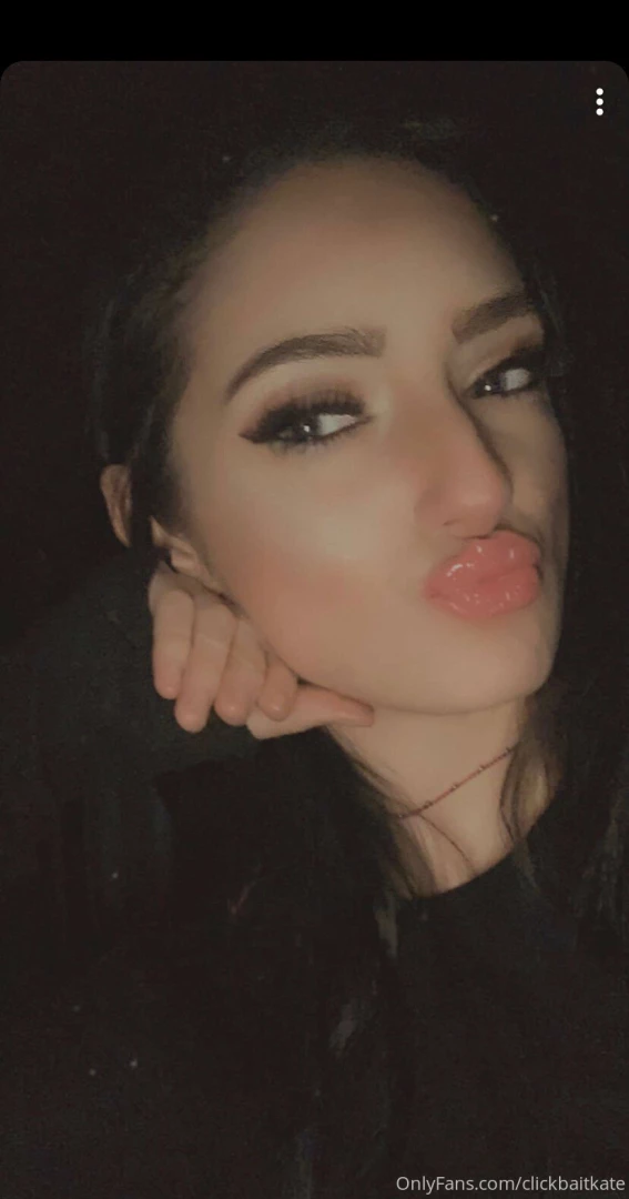 Give me a smooch part 1 