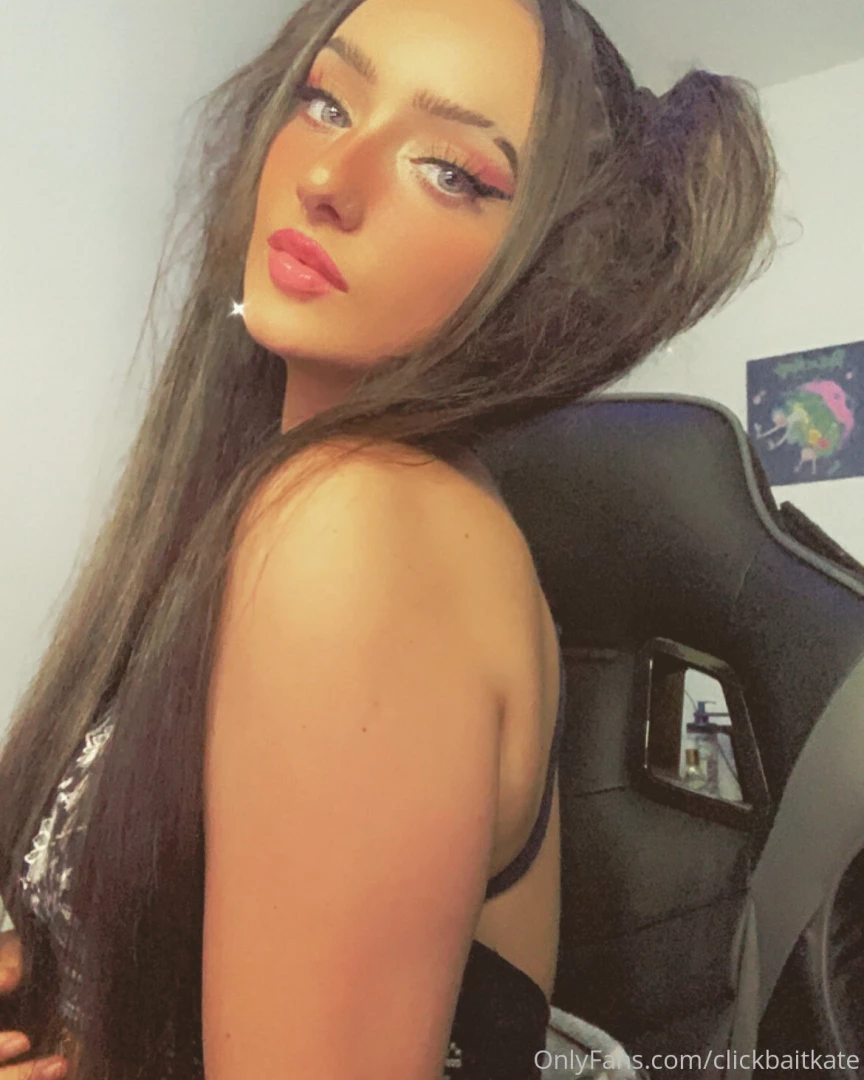 It s the gamer chair 