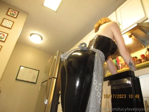 Mommy s making dinner