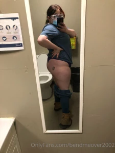 Bathroom selfies at work sometimes i think of getting railed so much i part 1