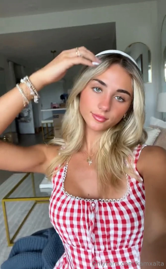 Its giving house wife part 1 