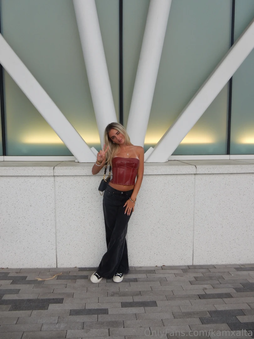 Some new pics for ur homescreen 