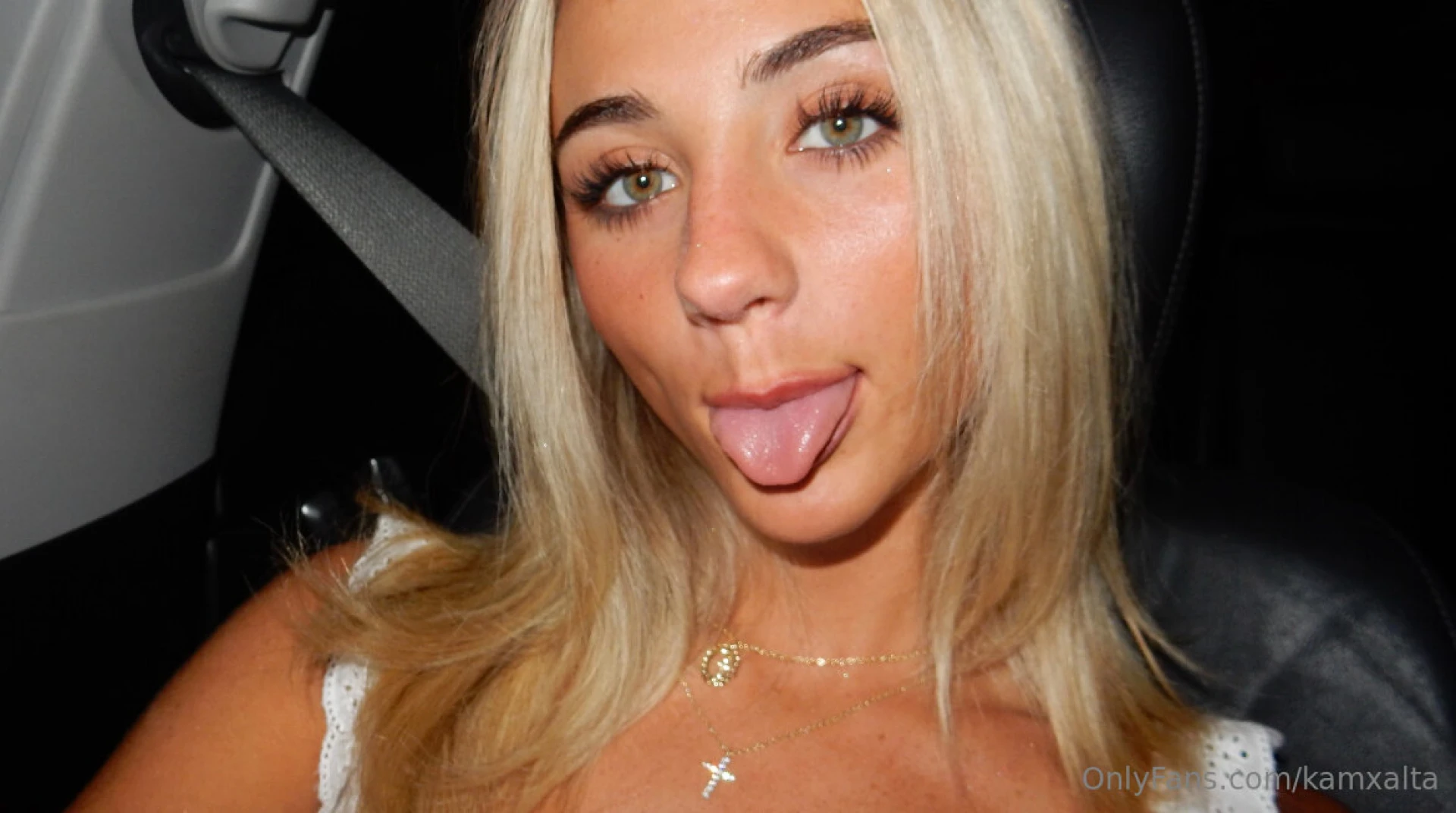 Eye contact gt gt part 1 