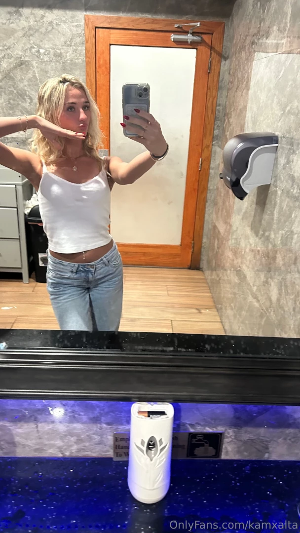 Sneak back to the bathroom w me part 2 