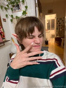 Babe would u still let me peg u if i was a vampire