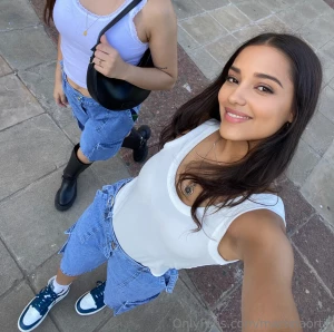 Happiness looks so good on me