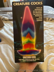 Who wants to see me try my new toy so thankful to those growing my