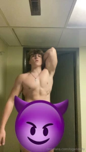 Wanna see my cock semi hard while flexing tip 15 and you can see how