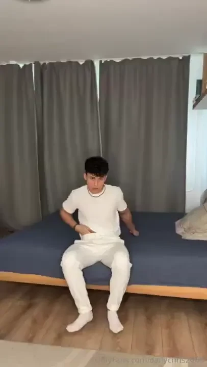 You have now received this video in your dms for purchase open it 