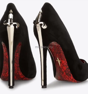 Can someone send me a link to these shoes that is not a scam or sold