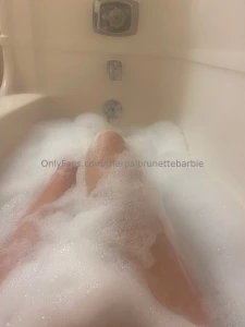 Scrub a dub dub cum f ck me in the tub