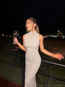 Sometimes i get dressed up you should know that i am a lady who knows