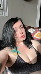 What i post on ig vs what i post here hehe