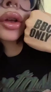 Uh uh no touching puny whitebois like u have to pay to fuck their