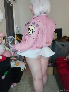 Took some valentine s elphelt photos for my main social media accounts part 1