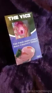 Locking up her little clit in the vice mini