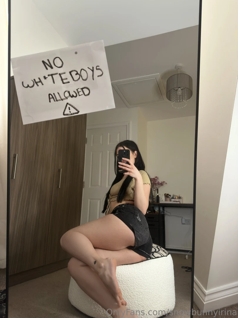 Peep and leak white boy 