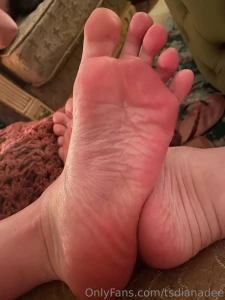 Wrinkled sole and hole part 1
