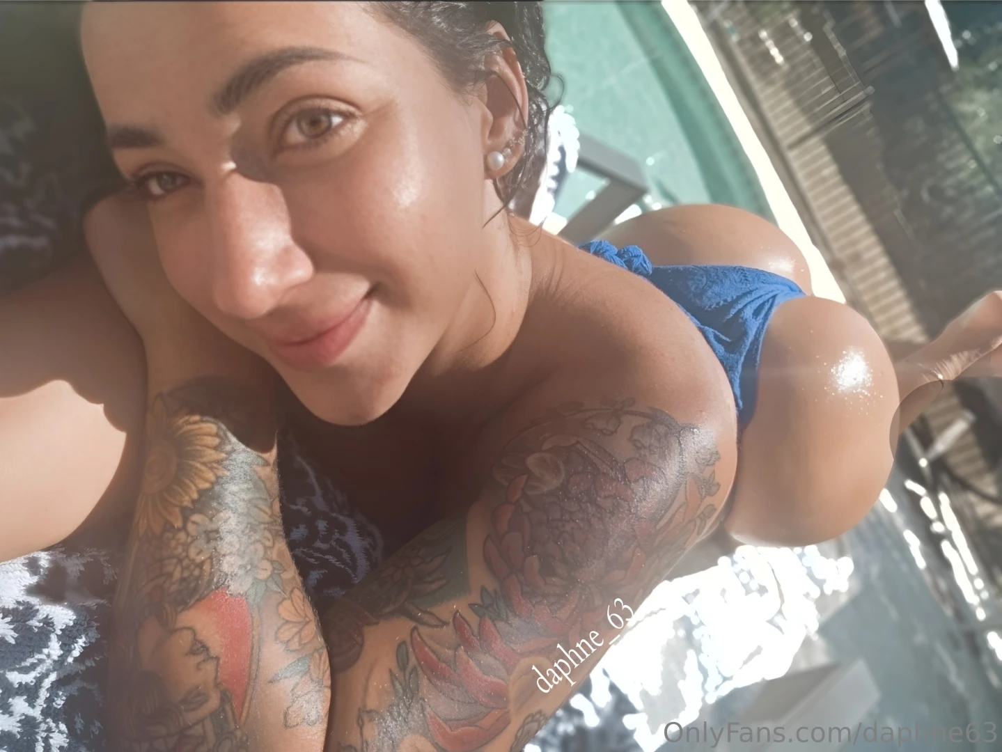 I promise i m not trying to distract you okay maybe a little part 1 