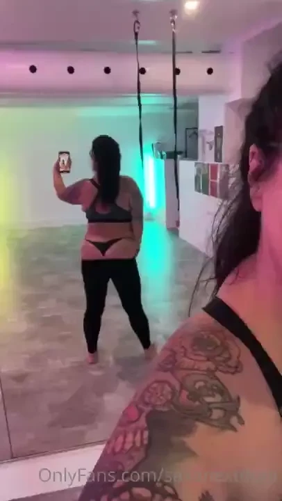 Sneak peek after yoga class 