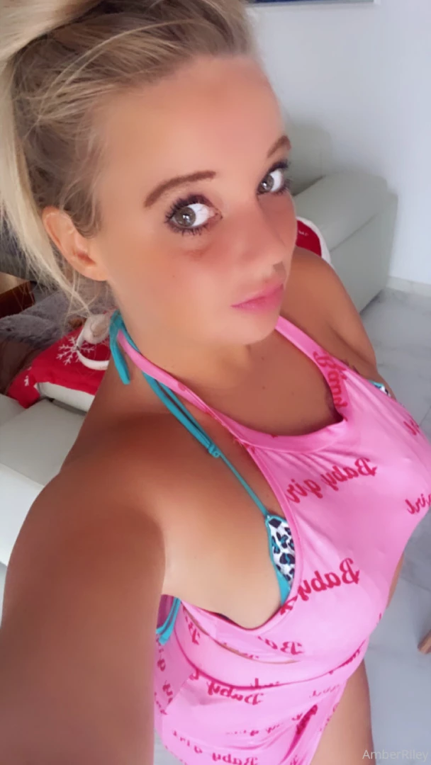 Ill tell you something if you join my vip onlyfans amberrileyxxx send 