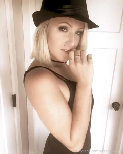 I wonder what i look like in your eyes part 2