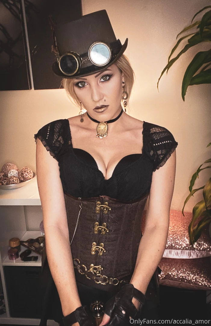 This is my steampunk costume i started putting together years ago and 